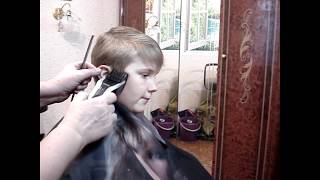 Как подстричь ребёнка дома самой . Легко .How to trim a child at home itself