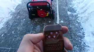 Бензиновый генератор RedVerg RD8000EBA на пульте ДУ
