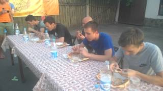 Чемпионат по поеданию пиццы в Бресте Berloga grill bar