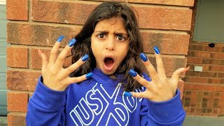 Shopping with Super Long Acrylic Nails challenge!!