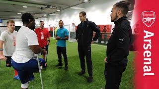 'I can't believe I tried to chip Cech' | Gunners trio visit amputee training session