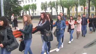 В Смоленске растянули 400-метровую Георгиевскую ленту