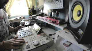 AKAI MPC 2500 + strictly vinyl