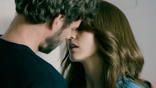 Sin Identidad T2 - Pablo frena a María en pleno arrebato de pasión
