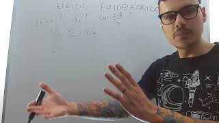 Efeito Fotoelétrico: A solução de Einstein
