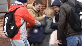 НАД НЕЙ ИЗДЕВАЕТСЯ ВСЯ ШКОЛА
