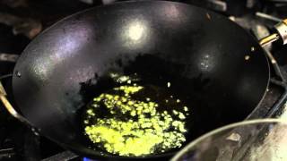 How to Make Classic Spaghetti : Dinner Time