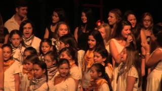 על כל אלה - טל סונדק, אסף הרץ ומשתתפי פסטיבל שירי הילדים