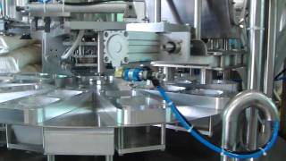 filling and sealing machine