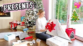 Wrapping Christmas Presents!! Vlogmas Day 22