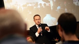 Jak se dělá televize s ČT 2015, Václav Moravec
