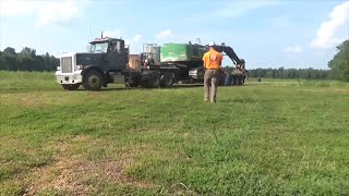 How we move my John Deere loader to a new job #peterbilt #johndeere