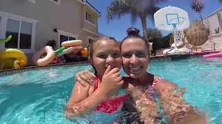 ?POOL PARTY EMERGENCY BEE STING! ? | Slyfox Family