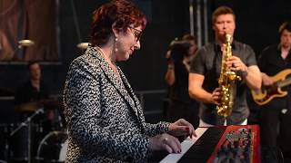 Elena Iourova - Live Performance @ Jazz Festival 2016 Riga Latvia (ft. Michael Lington)