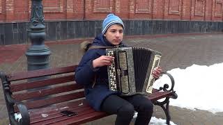 Юный талант играет на гармони! Brest! Street! Music!