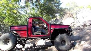 The LITTLE Red YOTA that Could Crawl TEXAS ROCK CRAWLING