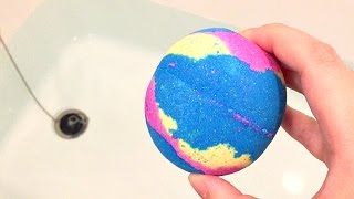 LUSH Intergalactic Bath Bomb | ASMR Bath Ball for Adults