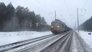 ВЛ80к-444 в тумані