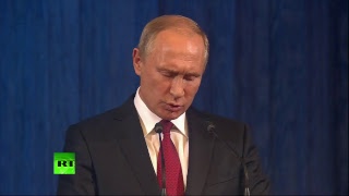 Владимир Путин поздравляет учителей с профессиональным праздником
