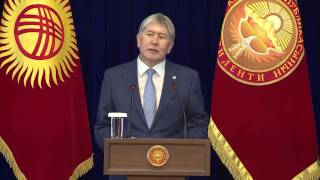 Президент "сасык" деген сөздүн маанисин  билбейби?