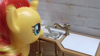 MLP. ЗАВТРАК ПОНИ . СУРИ В ЯРОСТИ