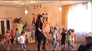 Начало музыкального занятия в детксом саду