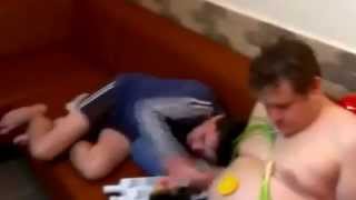 разборки пьяных мужиков развлекаются ржал до слез !!!!!!!!!!!