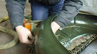 Мотоцикл Урал,собираем крыло коляски.