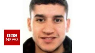 Barcelona attack: New manhunt for suspected driver - BBC News
