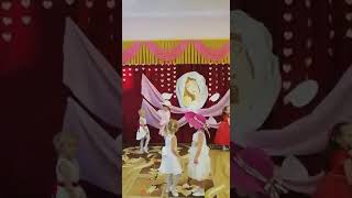 Танец " Мамы и дочки"