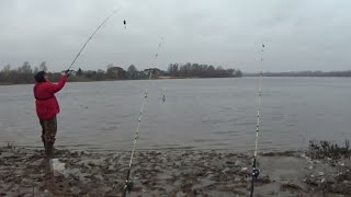 Рыбалка на донки,зимняя рыбалка на донки по открытой воде в январе 2020 г в крещение.