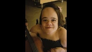 "I Wait" by Gaelynn Lea performed at Lemon Lounge in Austin, TX