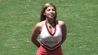 La afición y las acciones en el Monarcas vs Tigres