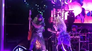 Mad T Party - Wrecking Ball