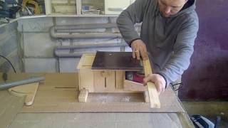 Шлифовальный станок с наклоном, из ленточной шлифмашины Einhell RT BS 75