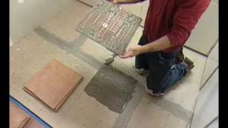 Cómo Instalar Losas en el Piso de una Cocina - Parte 2