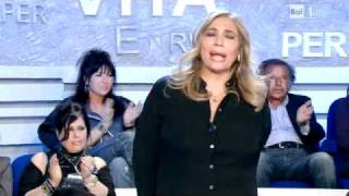 Mara Venier a La vita in diretta: 'Nessuno prenderà il posto di Lamberto'
