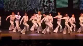 Actuación de la Pre-Compañía de Claqué COCO COMIN en el Liceu