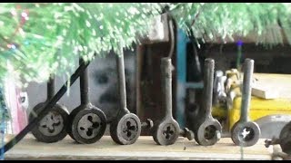 Токарная мастерская, органайзер для плашкодержателей.