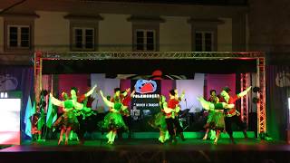 Russian cossack dance: Khutorskaya & Bubny