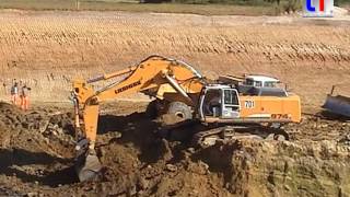 LGV Rhin-Rhone, Lot A1-2: Liebherr R 974C & Volvo A40D,Villers-les-Pots, France, 26.08.2008.