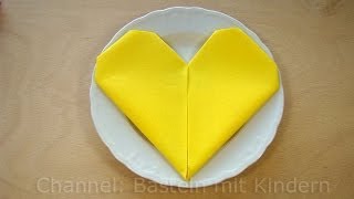 Servietten falten Herz - ❤️ einfache DIY Tischdeko für Hochzeit & Geburtstag basteln