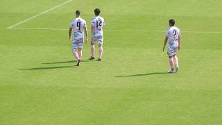 ７試合ぶりのリーグ戦勝利を味わうサガン鳥栖サポーター