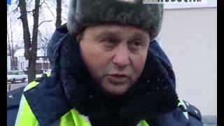 Сегодня утром на перекрестке Ленина и Ломоносова в Новозыбкове столкнулись «девятка» и «Мерседес»