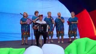 Выступление на празднике день деревень в Лунёво 17 августа 2013 года.