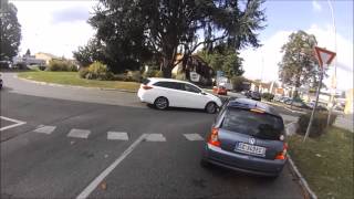 petit coktail de la route ! ( accident évité , chauffarde,un préssé, et un topain)
